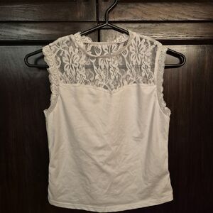 Elegant White Lace Women's Top